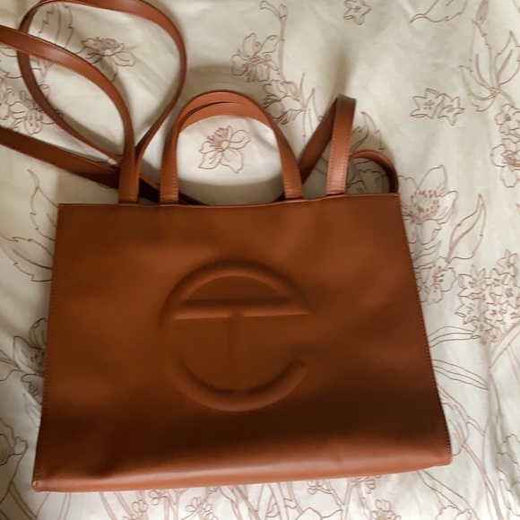 Telfar Medium Tan Shopping Bag - Picture 2 of 9